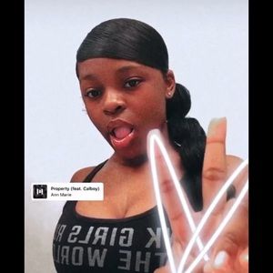 Meet your Posher, Janaila